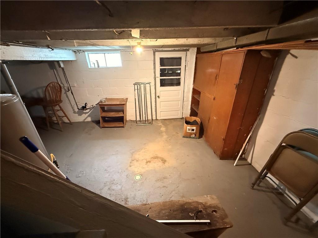 302 West Boyd Avenue Butler, PA 16001 - Photo 19 of 19 a view of a room with gym equipment