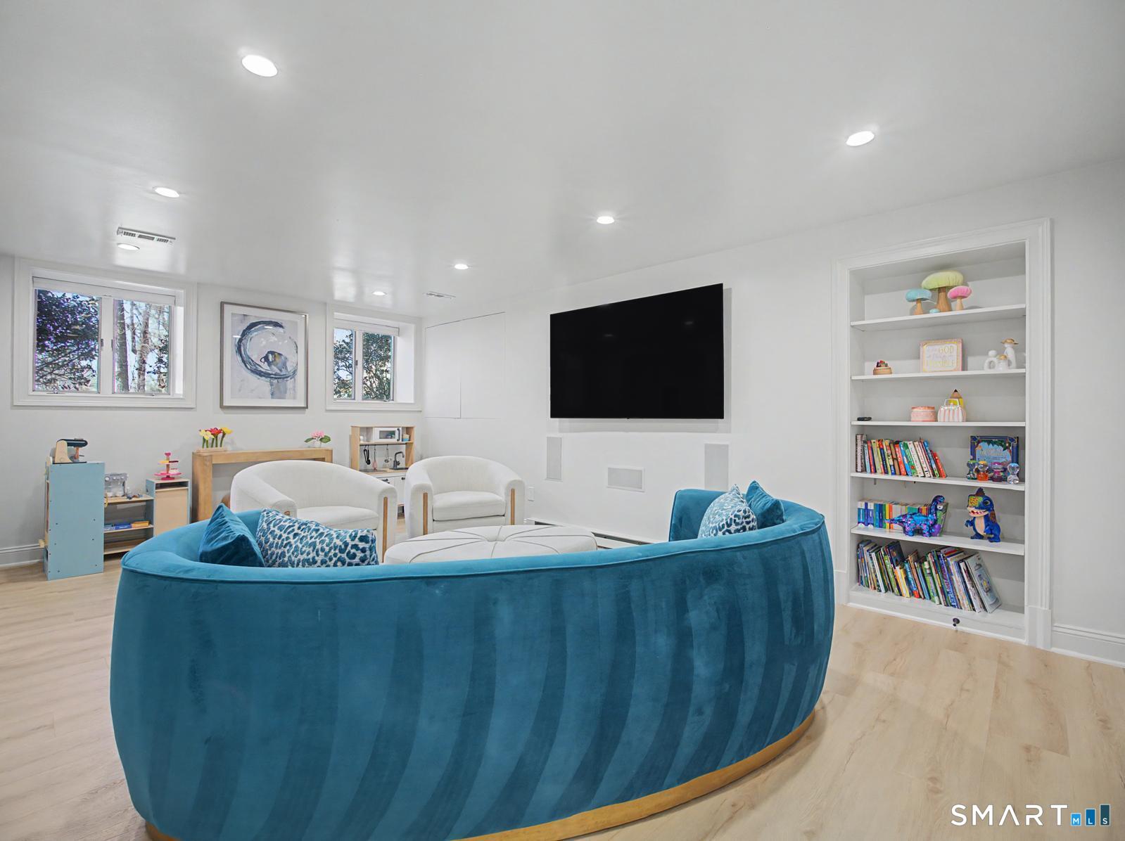 1038 Westover Road Stamford, CT 06902 - Photo 21 of 41