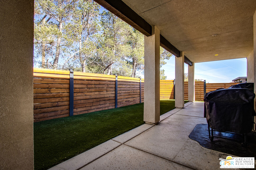 56166 Nez Perce Trail Yucca Valley, CA 92284 - Photo 36 of 54 a view of a back yard from a balcony
