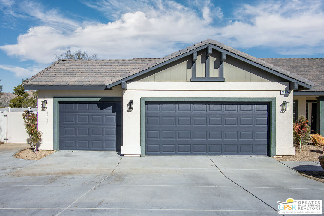 56166 Nez Perce Trail Yucca Valley, CA 92284 - Photo 47 of 54 a front view of a house