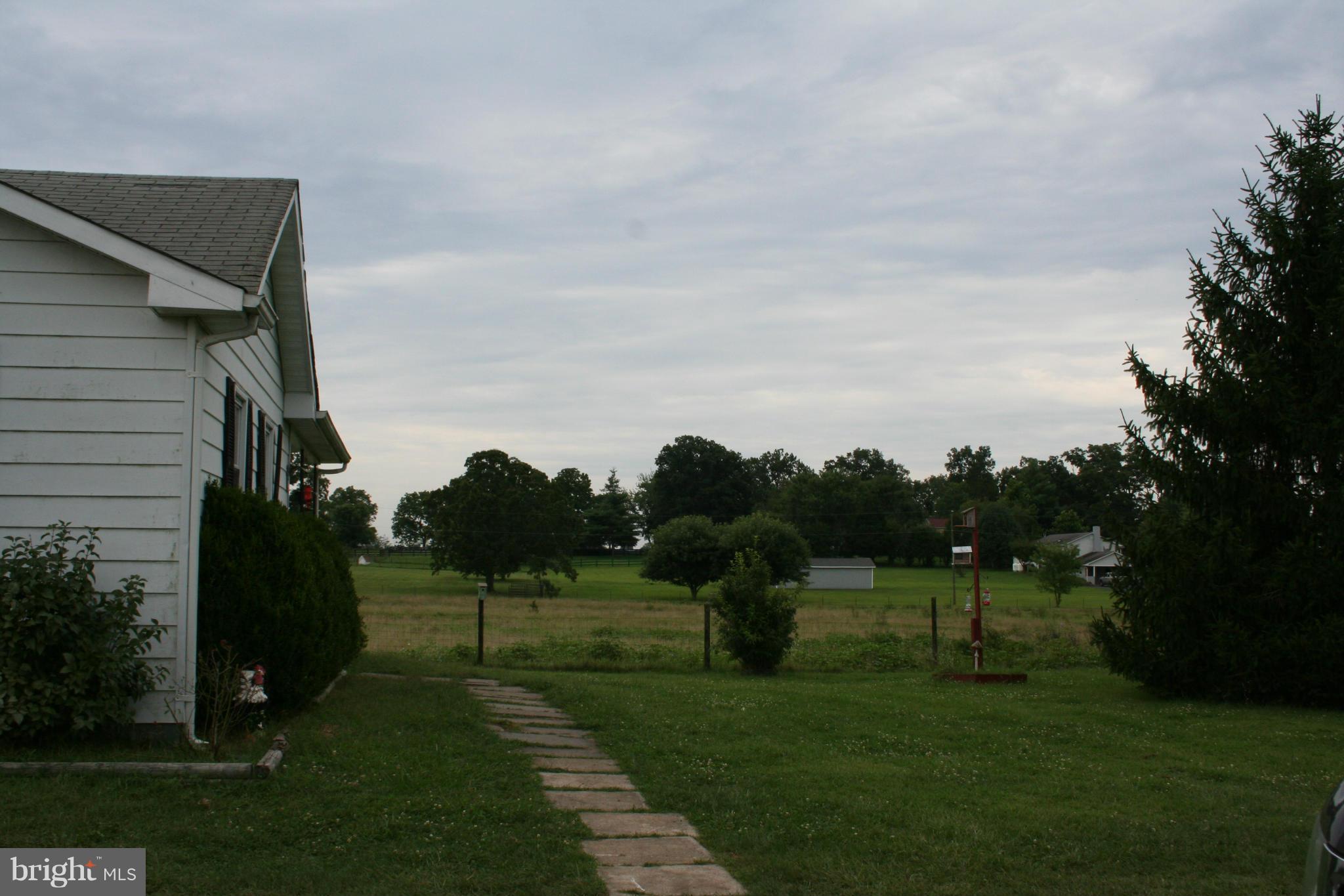 8841 Old Dumfries Road Catlett, VA 20119 - Photo 2 of 18 Exterior (General)
