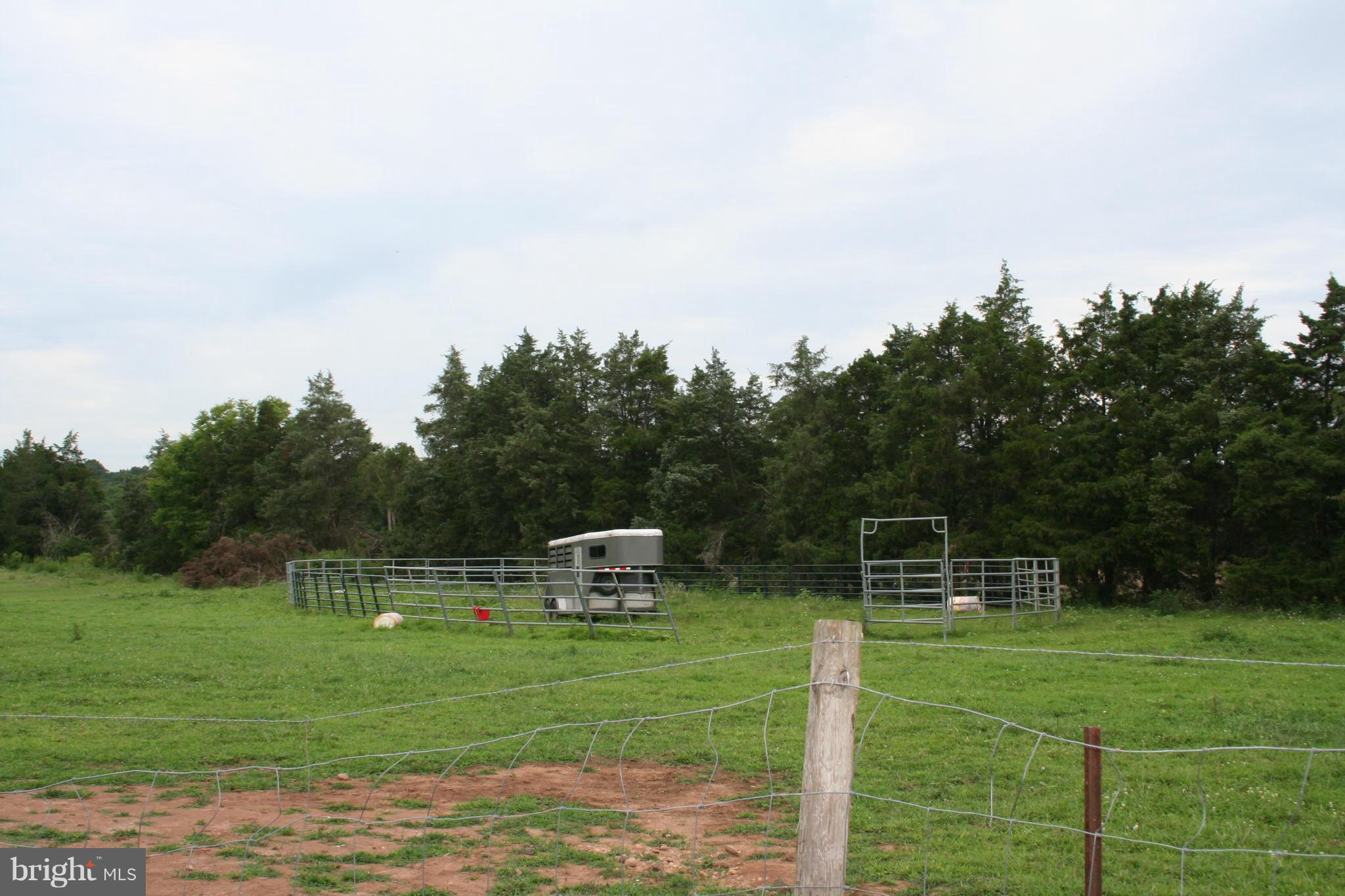 8841 Old Dumfries Road Catlett, VA 20119 - Photo 7 of 18 Exterior (General)