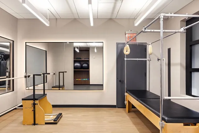 $1,495,000 | 100 United Nations Plaza, Unit 39E | Midtown East