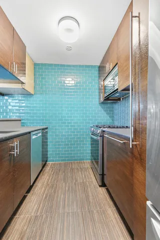 $1,495,000 | 100 United Nations Plaza, Unit 39E | Midtown East