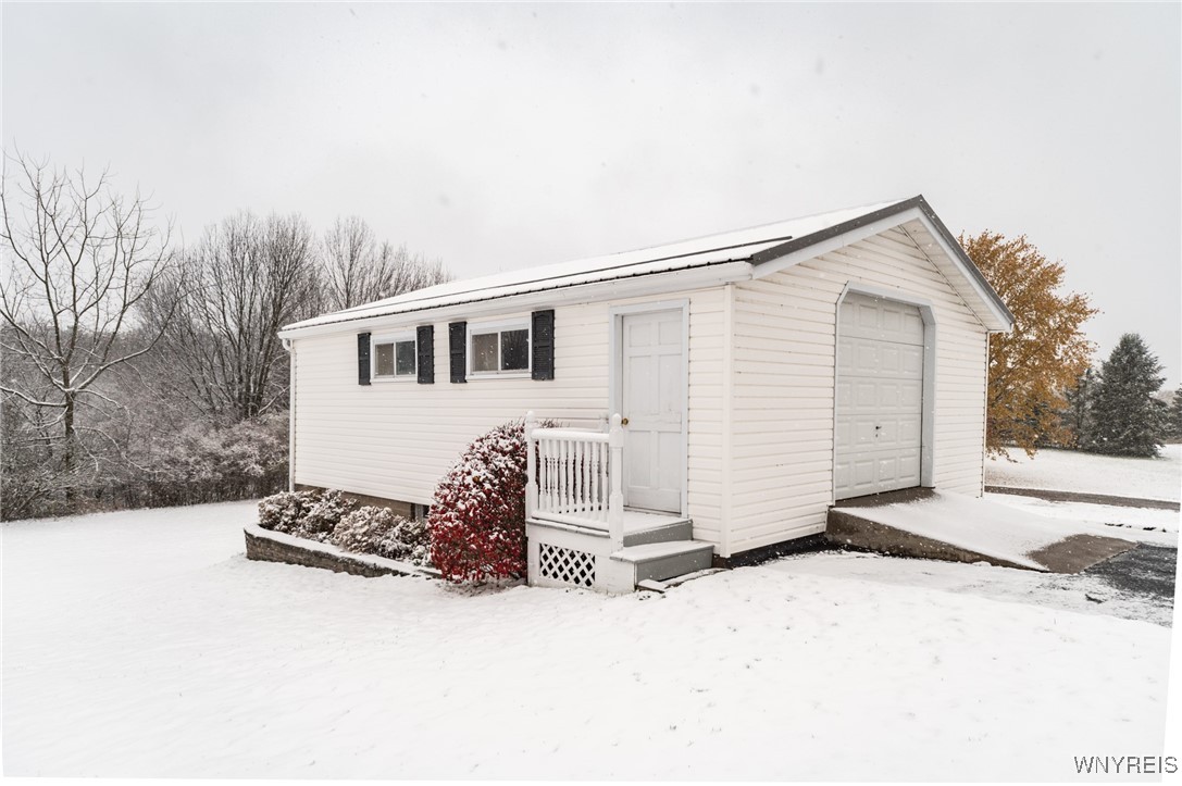 8540 Seven Springs Road Batavia, NY 14020 - Photo 12 of 47