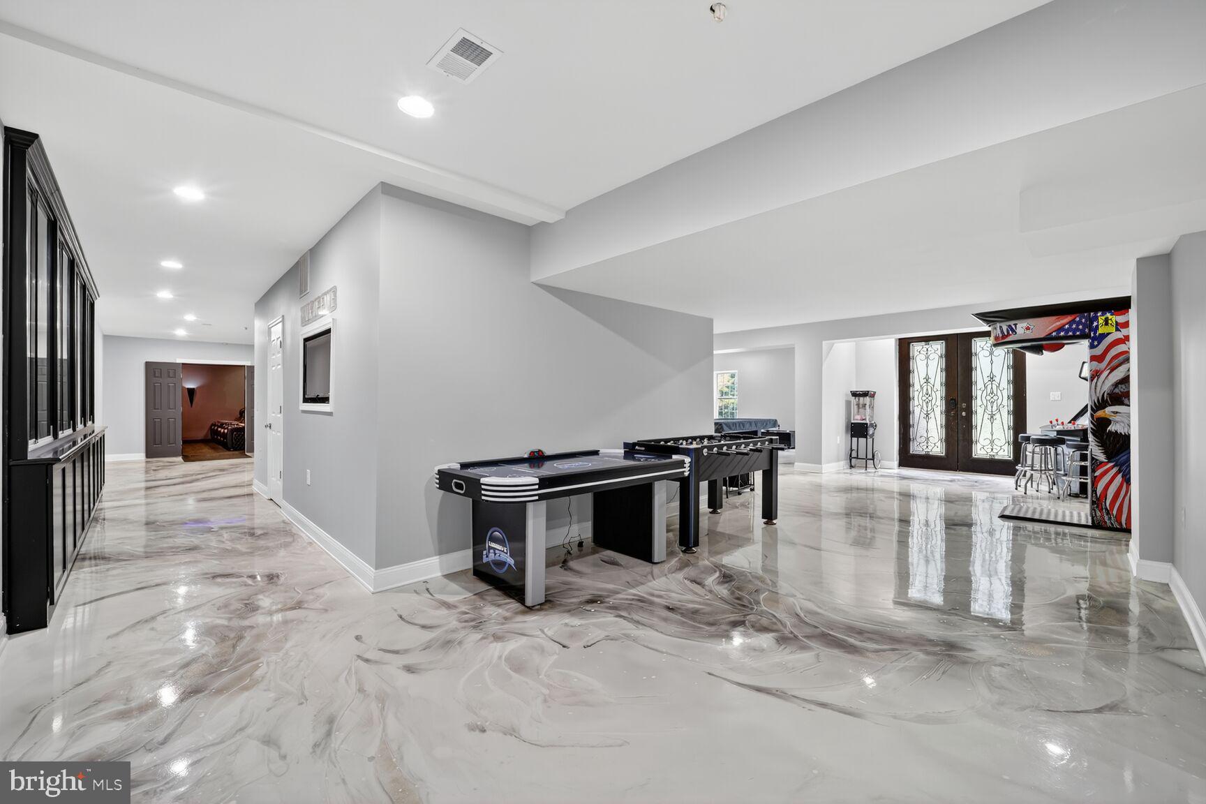 16831 Swanson Road Upper Marlboro, MD 20774 - Photo 45 of 56 a view of a hallway with seating area