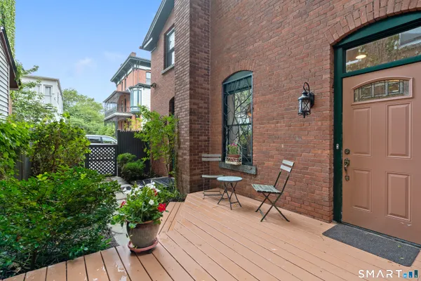 $525,000 | 7 Wooster Place, Unit 7, New Haven, CT 06511