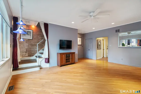 $525,000 | 7 Wooster Place, Unit 7, New Haven, CT 06511