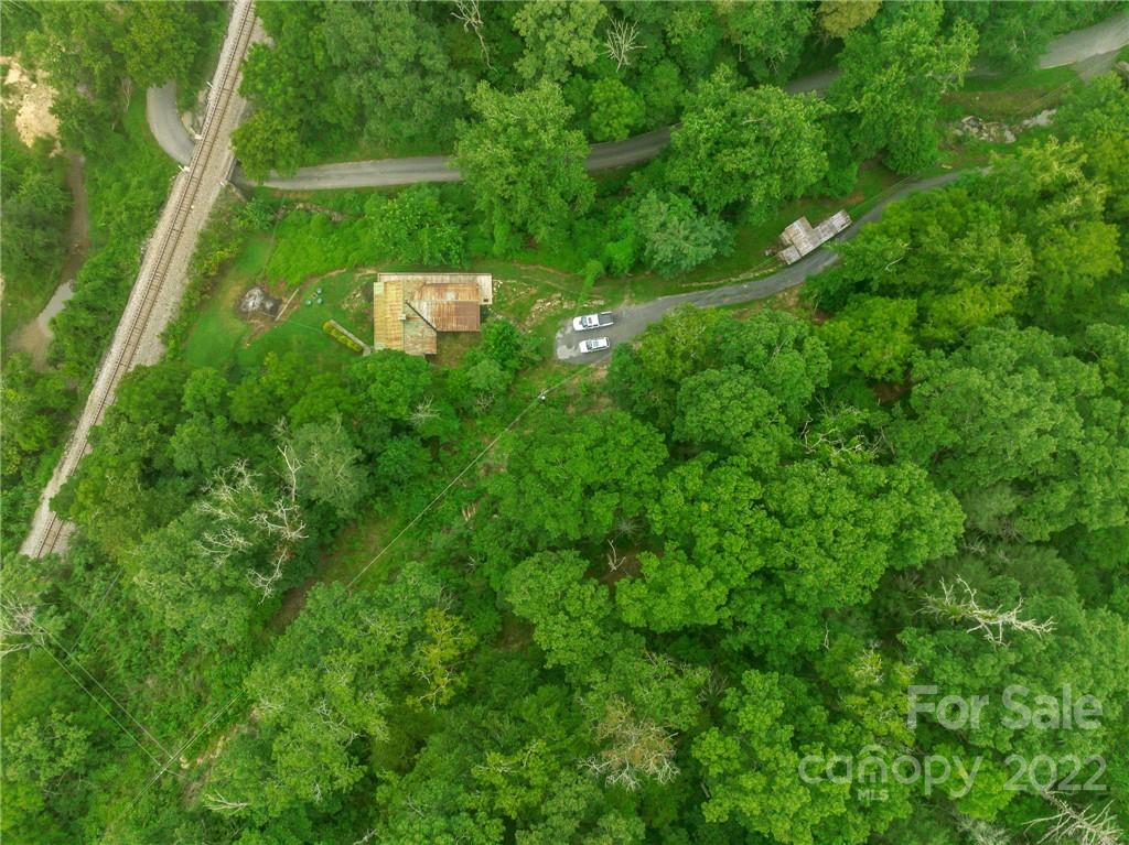 2731 Redmon Road Marshall, NC 28753 - Photo 37 of 43 a view of a back yard