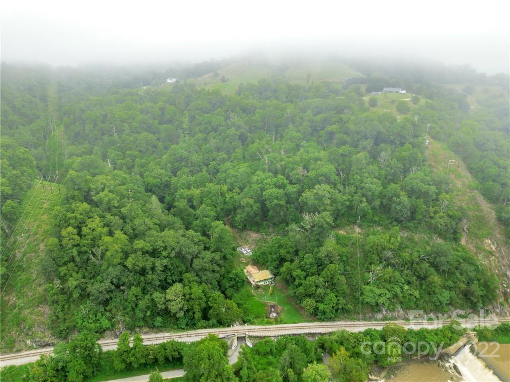 2731 Redmon Road Marshall, NC 28753 - Photo 40 of 43 a view of a green field