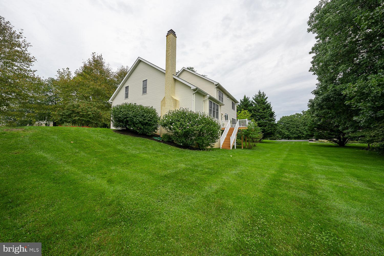 3 Old Forest Road Newtown Square, PA 19073 - Photo 32 of 37 Organically treated lawn