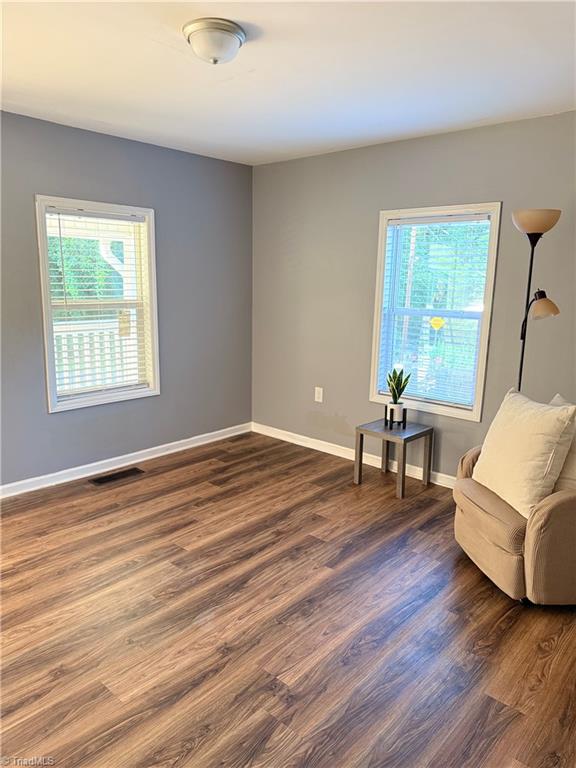 1208 Anderson Place High Point, NC 27260 - Photo 2 of 11 Gallery Image 2