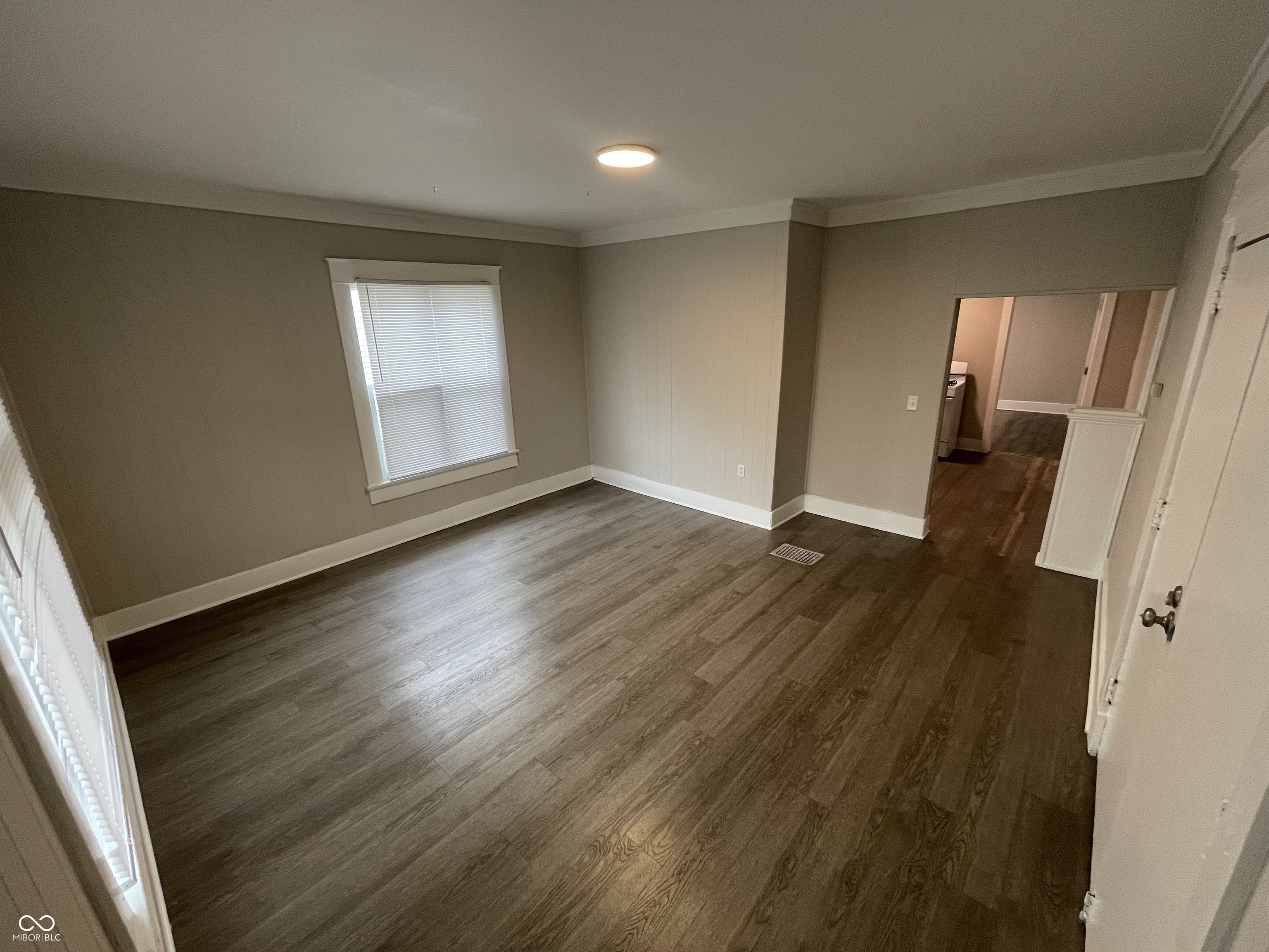 129 West Hendricks Street, Unit 7 Shelbyville, IN 46176 - Photo 3 of 11