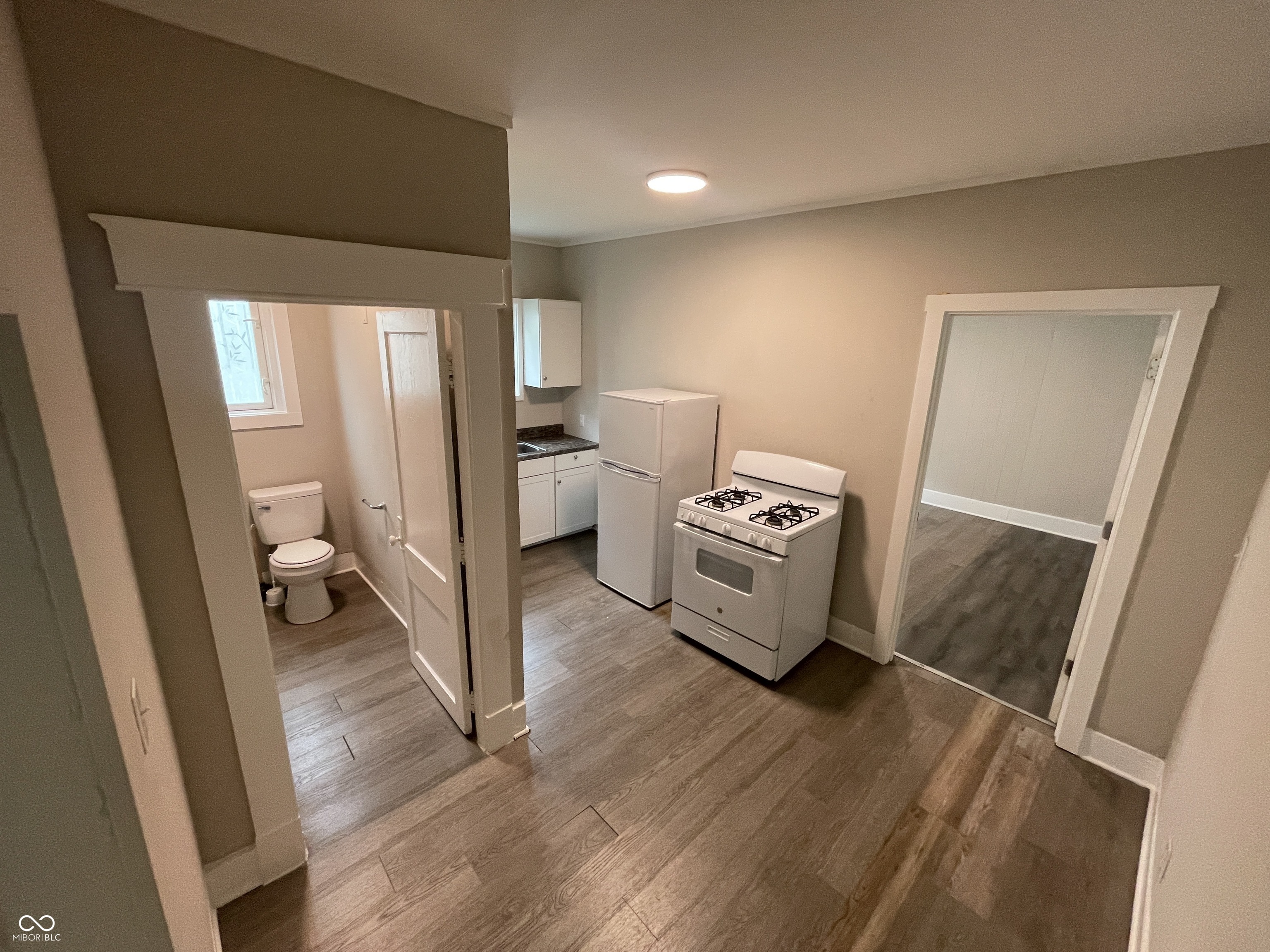 129 West Hendricks Street, Unit 7 Shelbyville, IN 46176 - Photo 5 of 11