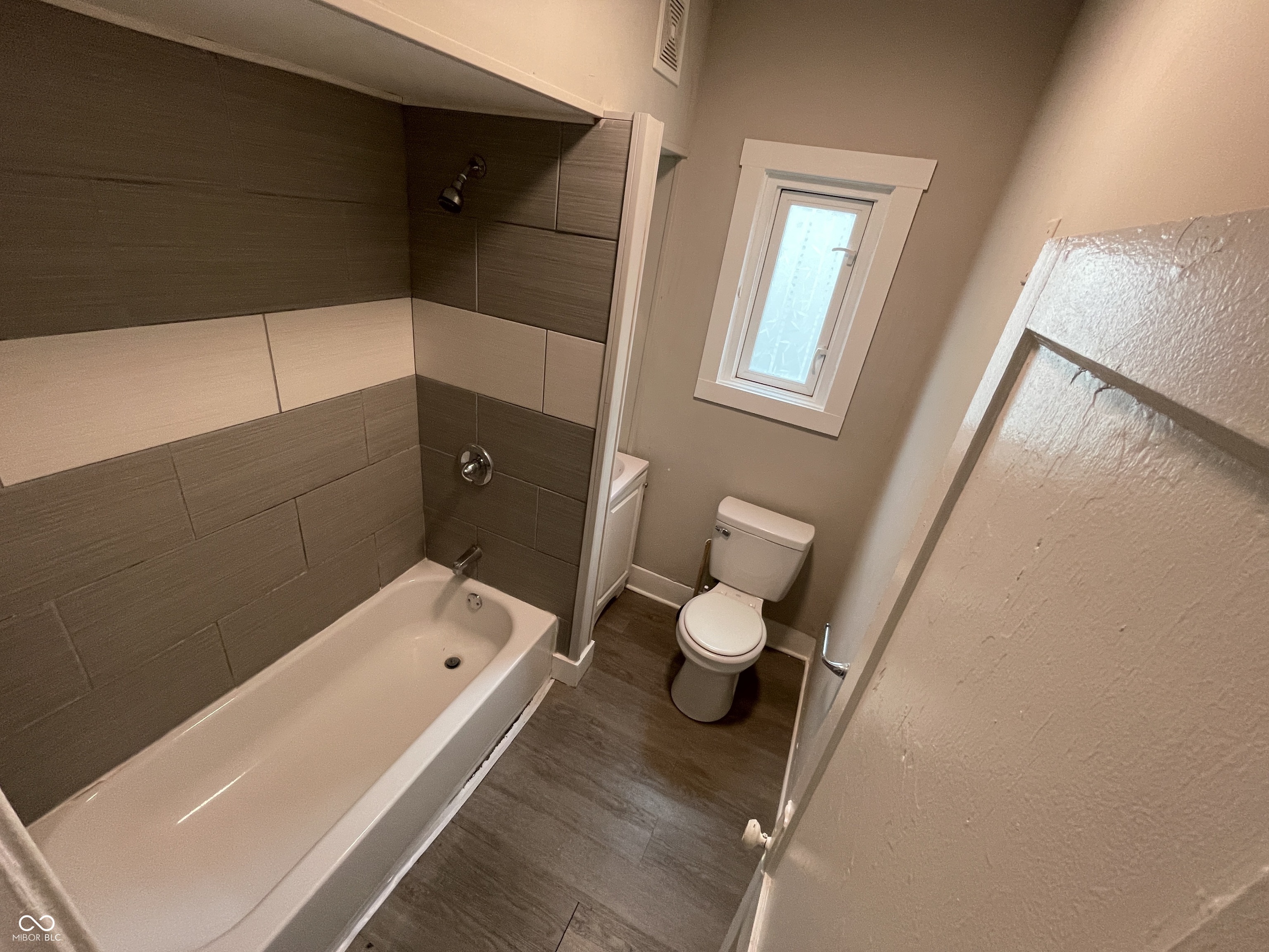 129 West Hendricks Street, Unit 7 Shelbyville, IN 46176 - Photo 10 of 11