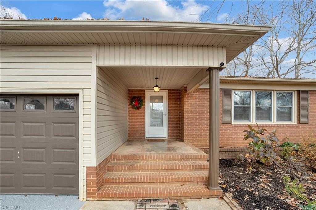 770 Hollingsworth Road Randleman, NC 27317 - Photo 2 of 30