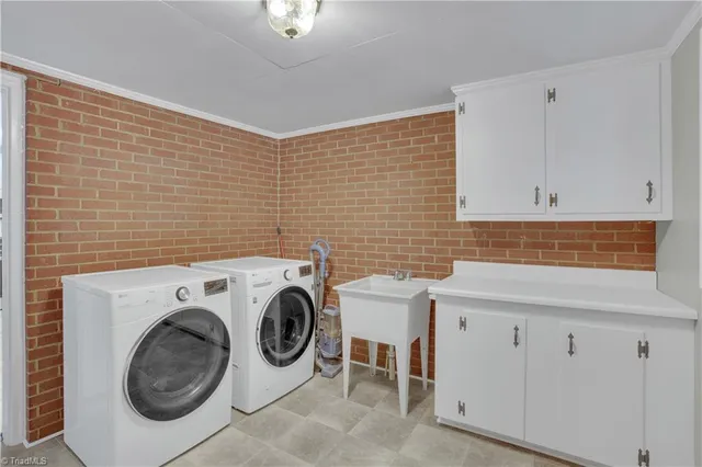 $299,000 | 770 Hollingsworth Road, Randleman, NC 27317