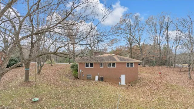 $299,000 | 770 Hollingsworth Road, Randleman, NC 27317