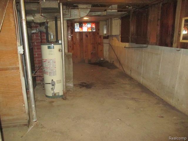 5295 Richfield Road Flint, MI 48506 - Photo 14 of 19 BASEMENT.jpg
