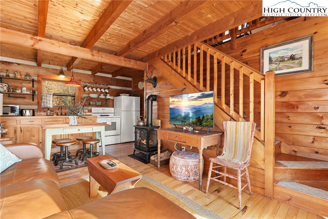 419 Billy Billings Road Vilas, NC 28692 - Photo 18 of 50