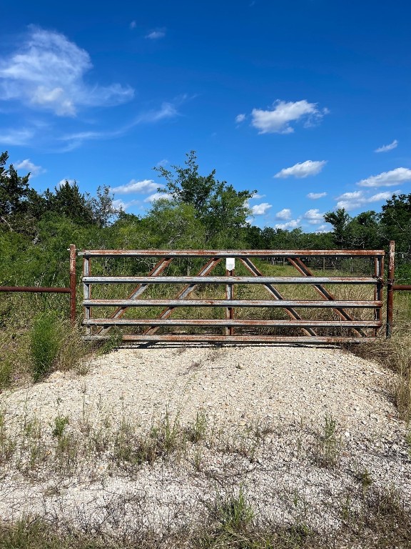 121 Fiebrich Road, Rosanky, TX 78953 Compass