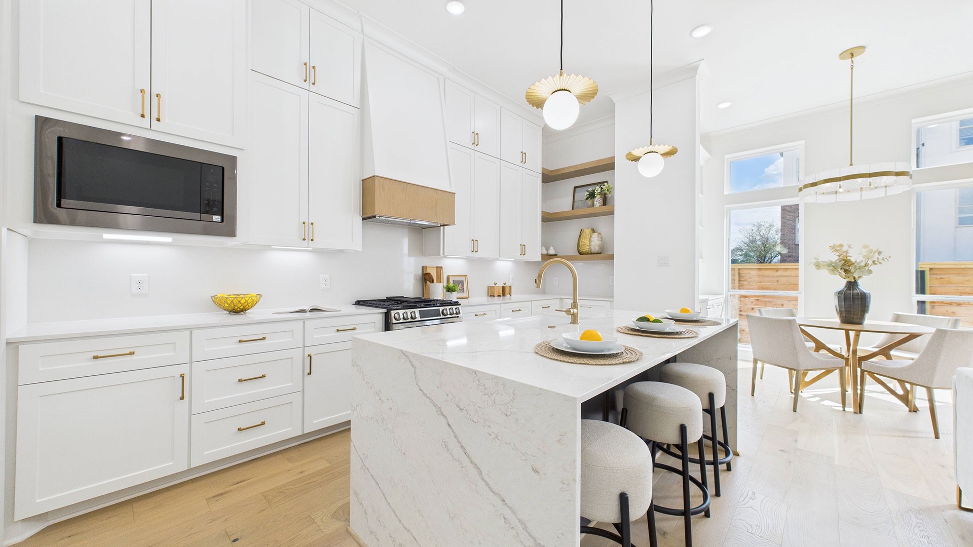 602 Jewett Street, Unit B Houston, TX 77009 - Photo 1 of 38 If you love to cook, you know you'd rather have some drawers for your pots and pans instead of cabinets. Here we have both. As well as a built-in trash compartment.