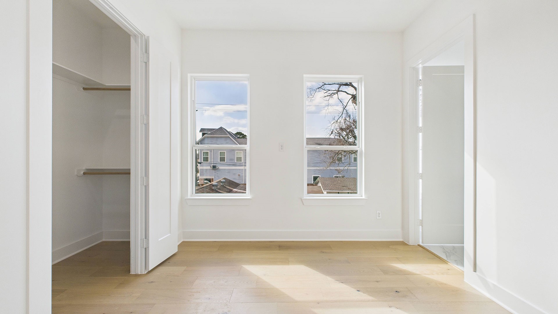 602 Jewett Street, Unit B Houston, TX 77009 - Photo 28 of 38 Another view of secondary bedroom