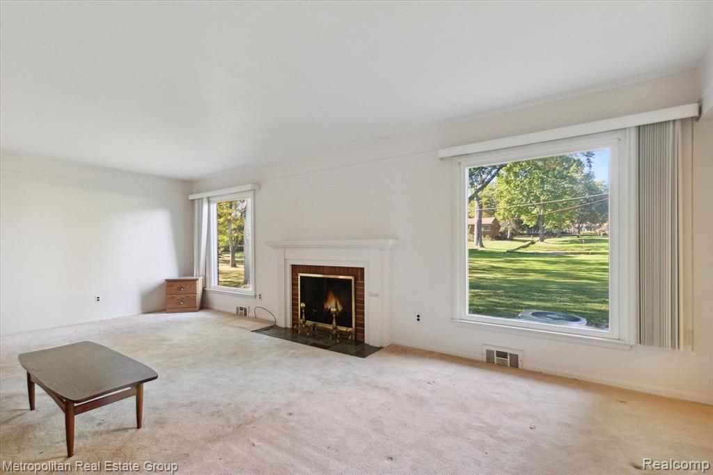 26115 Steele Road Farmington Hills, MI 48331 - Photo 10 of 40
