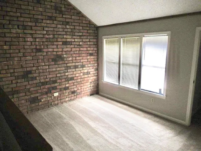 $155,000 | 914 Executive Court, Pineville, LA 71360