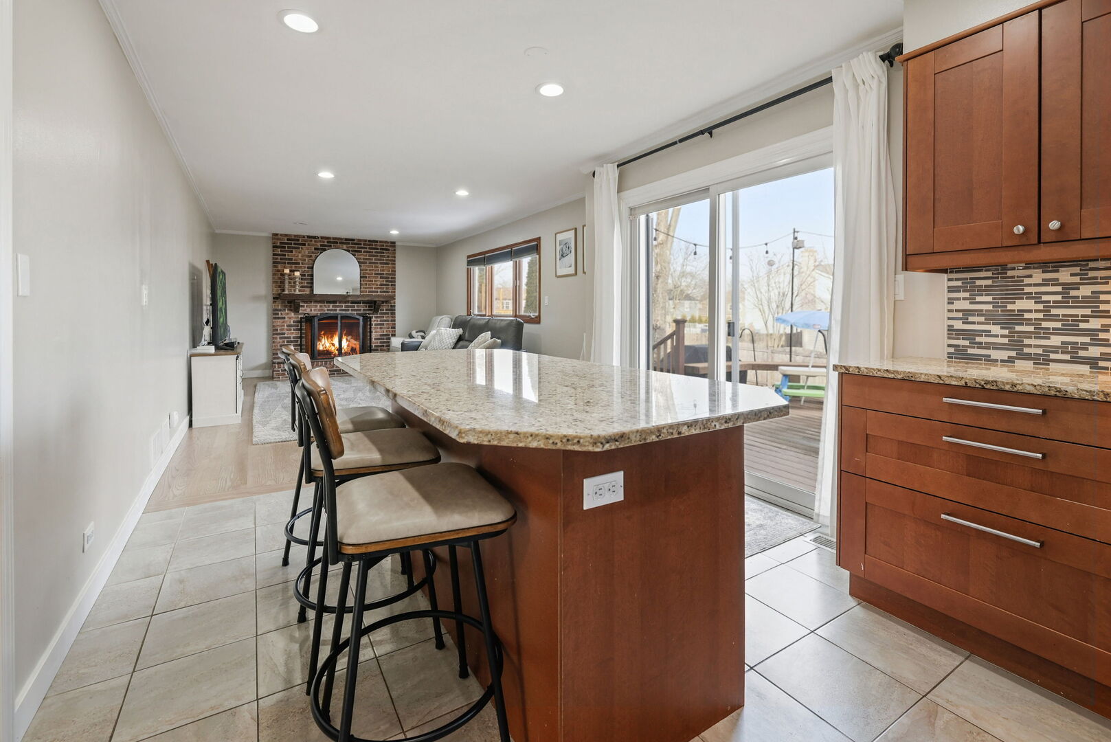 2604 Pebblebrook Lane Rolling Meadows, IL 60008 - Photo 8 of 30