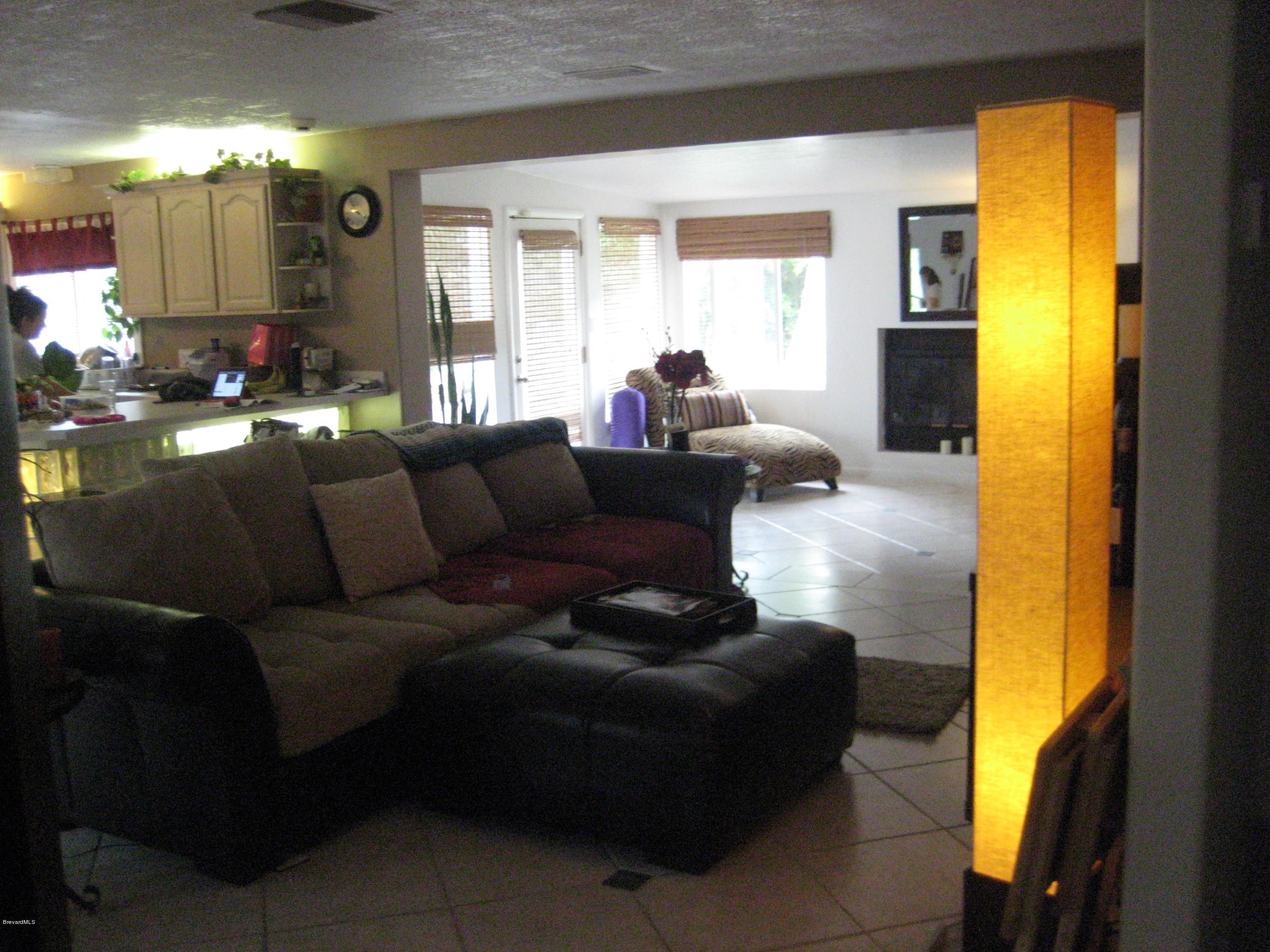 515 Poinsettia Road Melbourne Beach, FL 32951 - Photo 4 of 10 Great Room