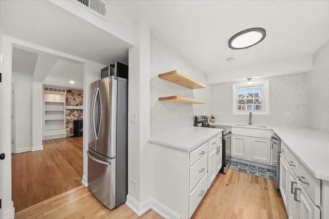 $350,000 | 1811 North 72nd Court, Elmwood Park, IL 60707