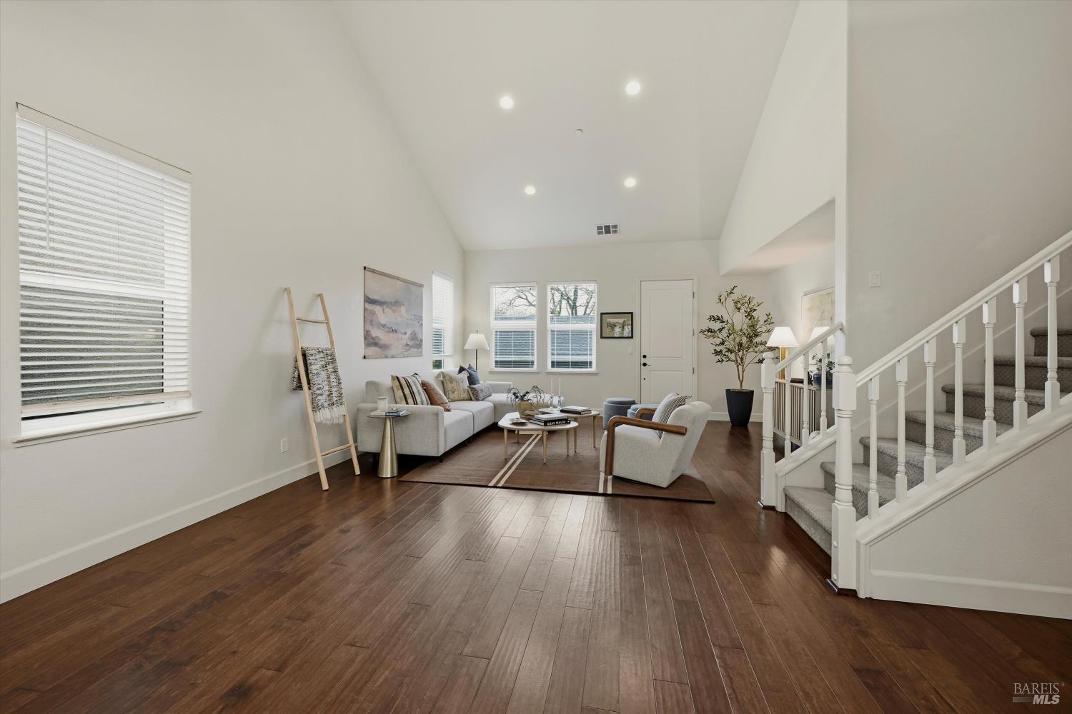 2017 Verbena Drive Santa Rosa, CA 95404 - Photo 10 of 36