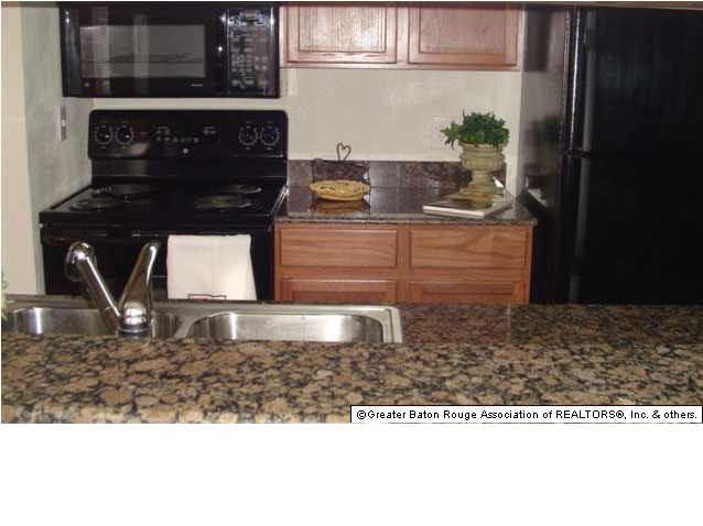 10286 West Winston Avenue, Unit 13 Baton Rouge, LA 70809 - Photo 3 of 10