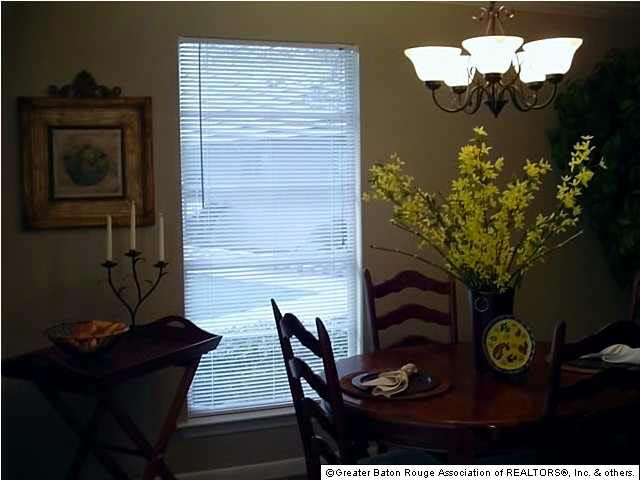10286 West Winston Avenue, Unit 13 Baton Rouge, LA 70809 - Photo 8 of 10