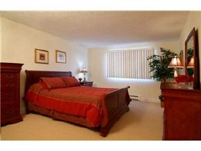 64 Dunbarton Road, Unit 3H Manchester, NH 03102 - Photo 2 of 5