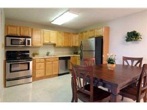 64 Dunbarton Road, Unit 3H Manchester, NH 03102 - Photo 4 of 5