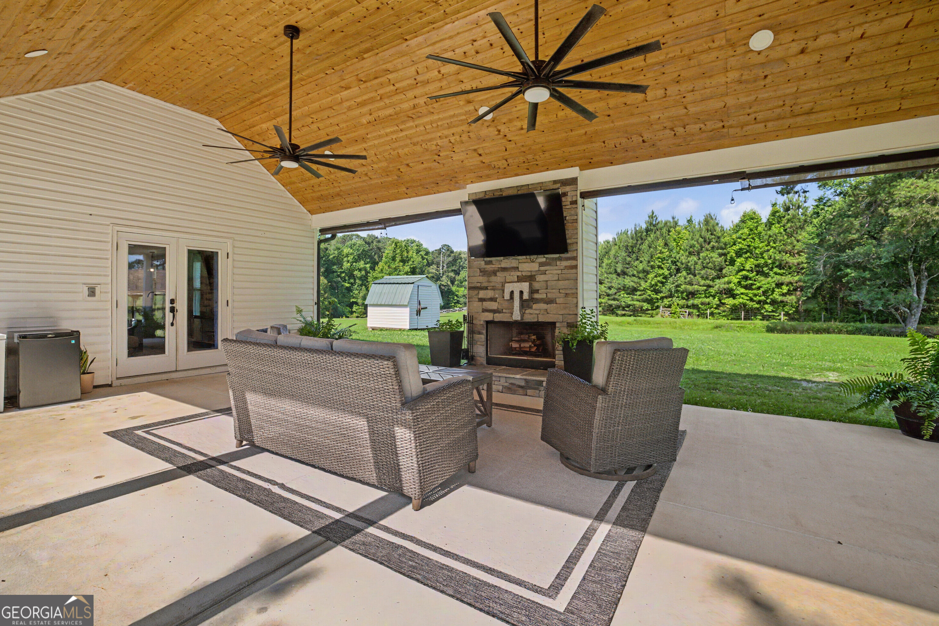 137 Lynch Road Brooks, GA 30205 - Photo 2 of 43
