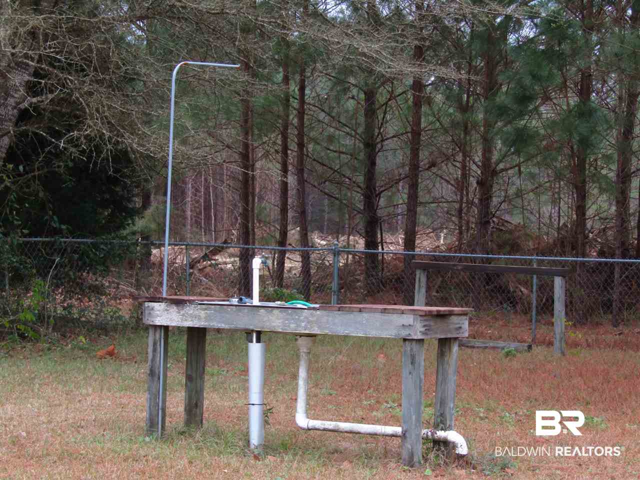 33172 Gilley Road Lillian, AL 36549 - Photo 6 of 24 Fish cleaning station