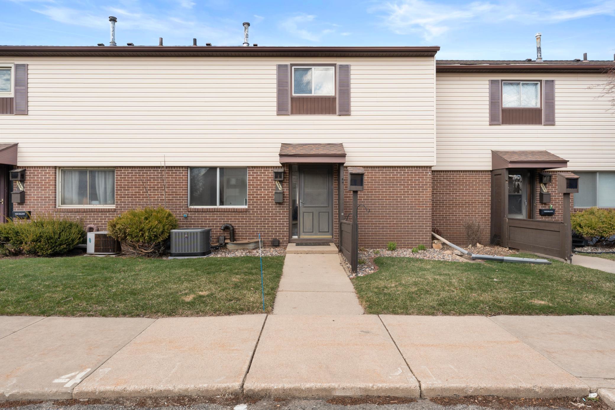 3945 18th Avenue Northwest Rochester, MN 55901 - Photo 2 of 26