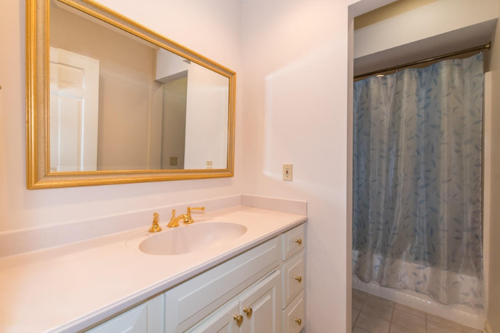 4311 Old Colony Road Kalamazoo, MI 49008 - Photo 20 of 52 RN5_8080