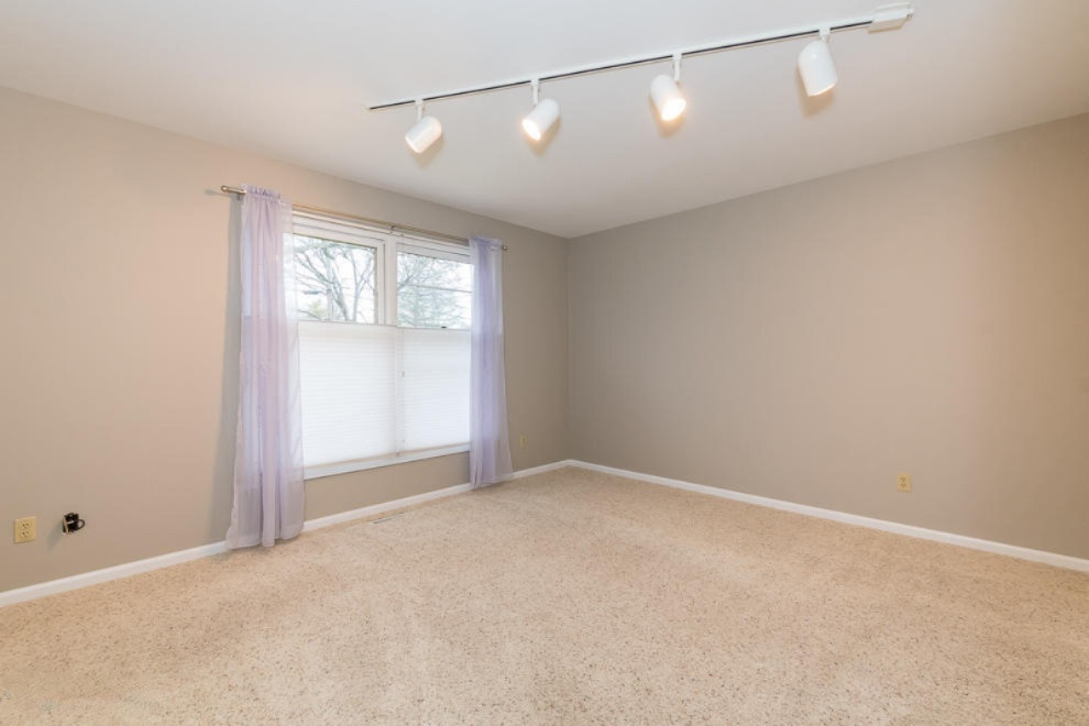 4311 Old Colony Road Kalamazoo, MI 49008 - Photo 25 of 52 RN5_8085