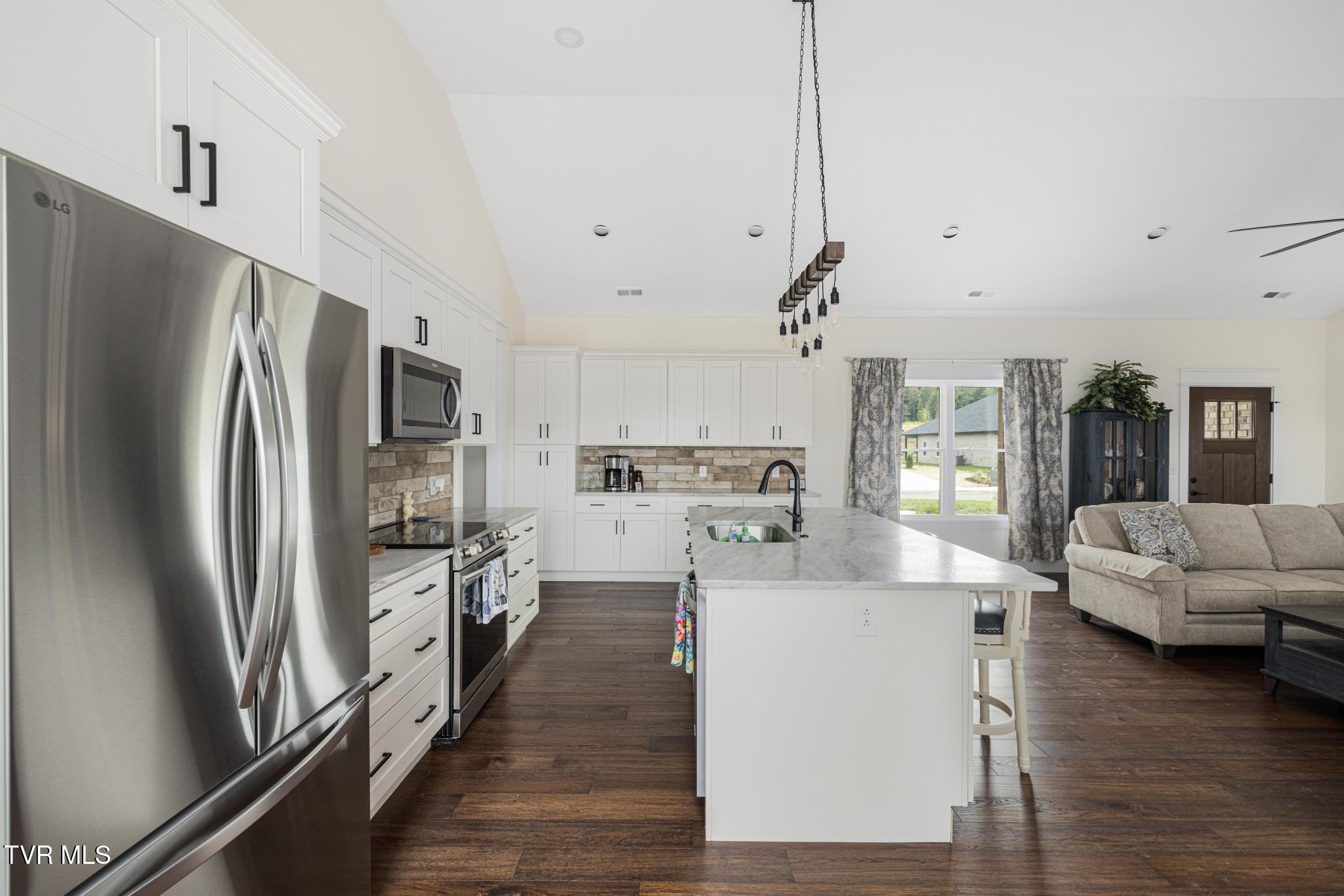 246 Ruby Rose Ridge Jonesborough, TN 37659 - Photo 11 of 41 Kitchen