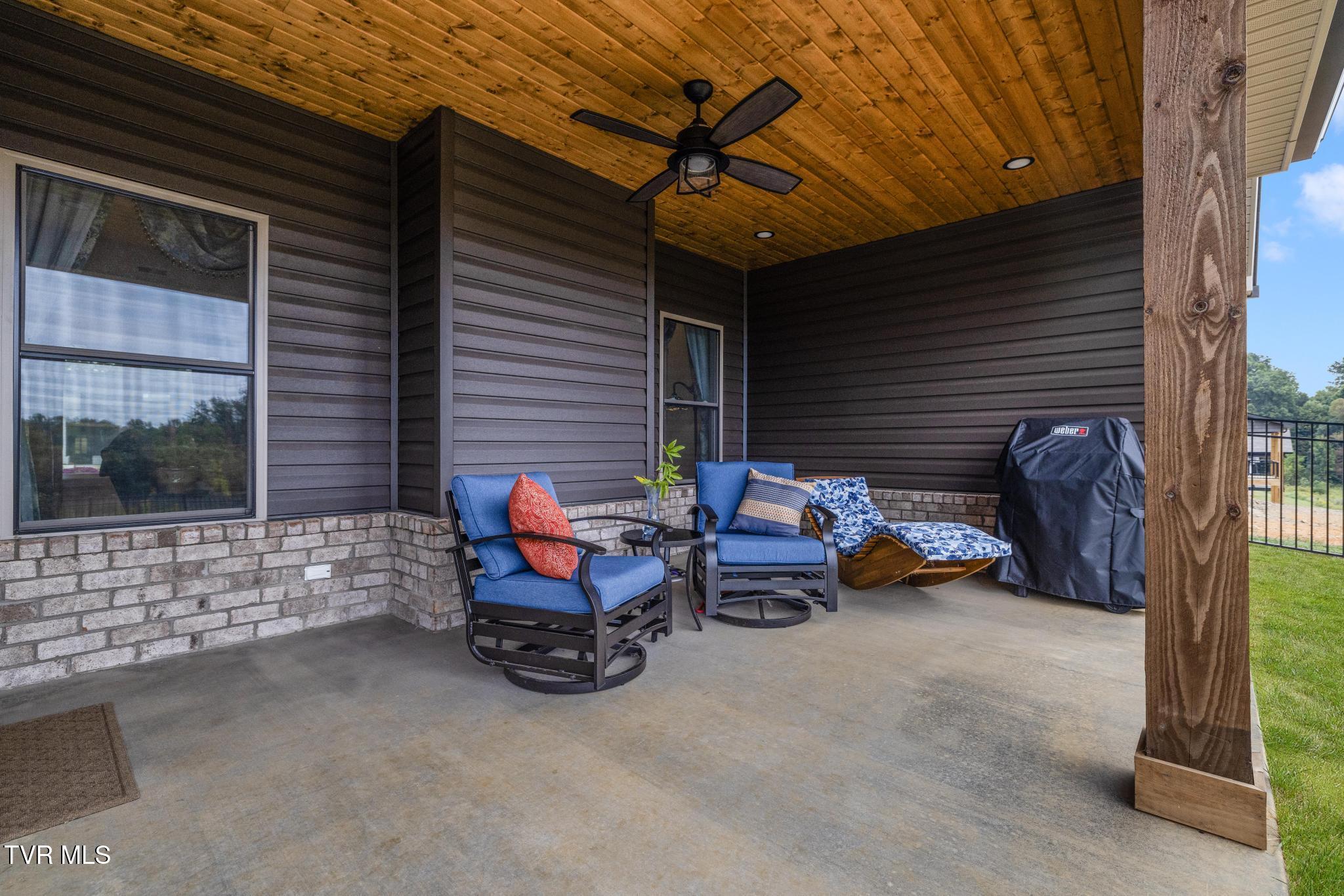 246 Ruby Rose Ridge Jonesborough, TN 37659 - Photo 31 of 41 Covered back patio