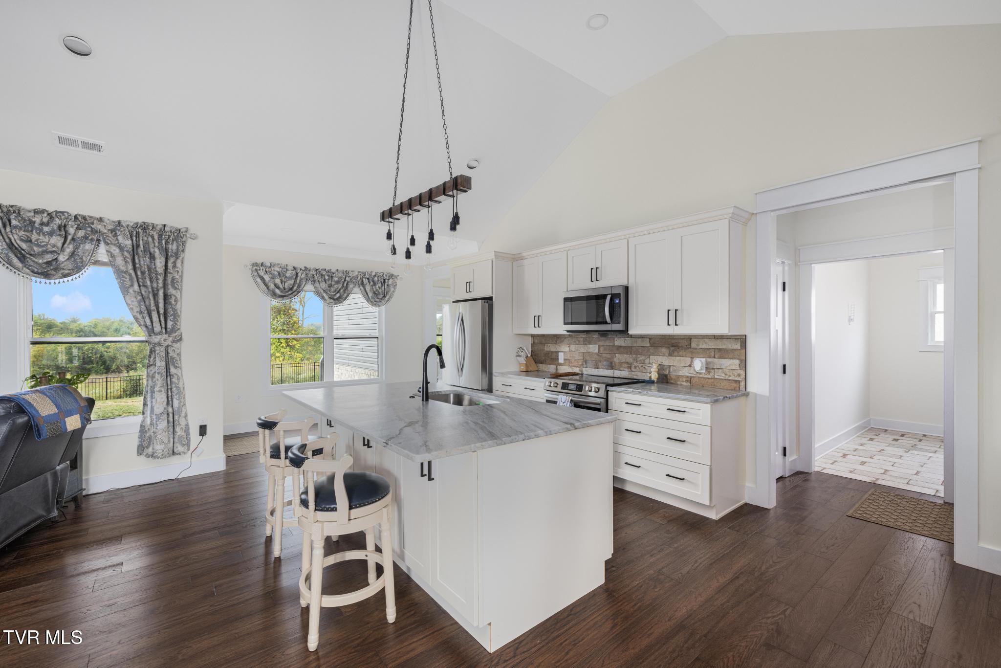 246 Ruby Rose Ridge Jonesborough, TN 37659 - Photo 10 of 41 Kitchen