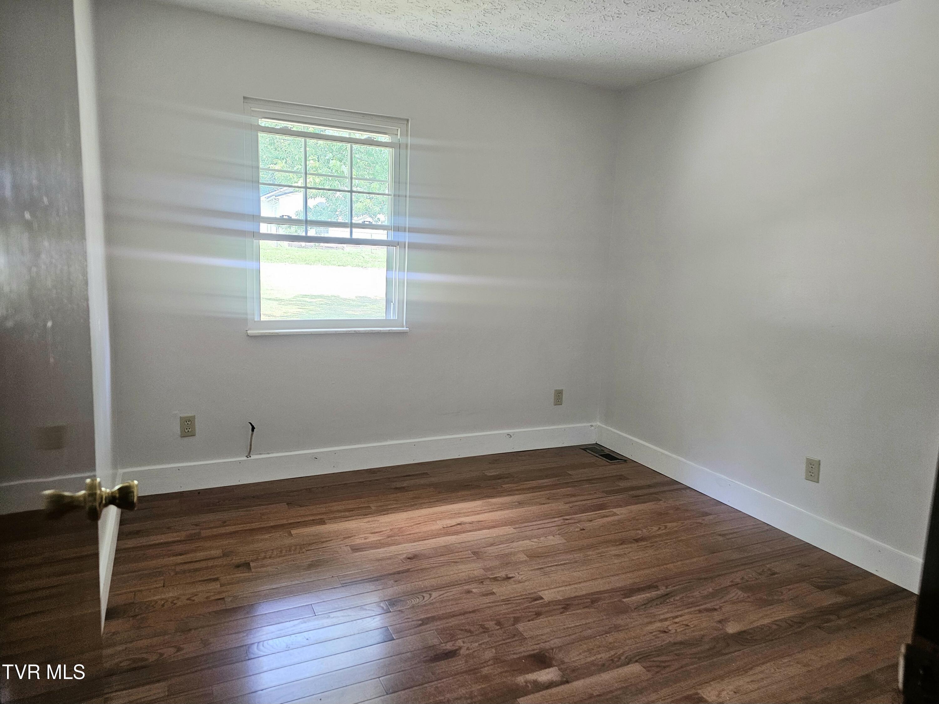1037 West Vann Road Greeneville, TN 37743 - Photo 31 of 48 1000006121