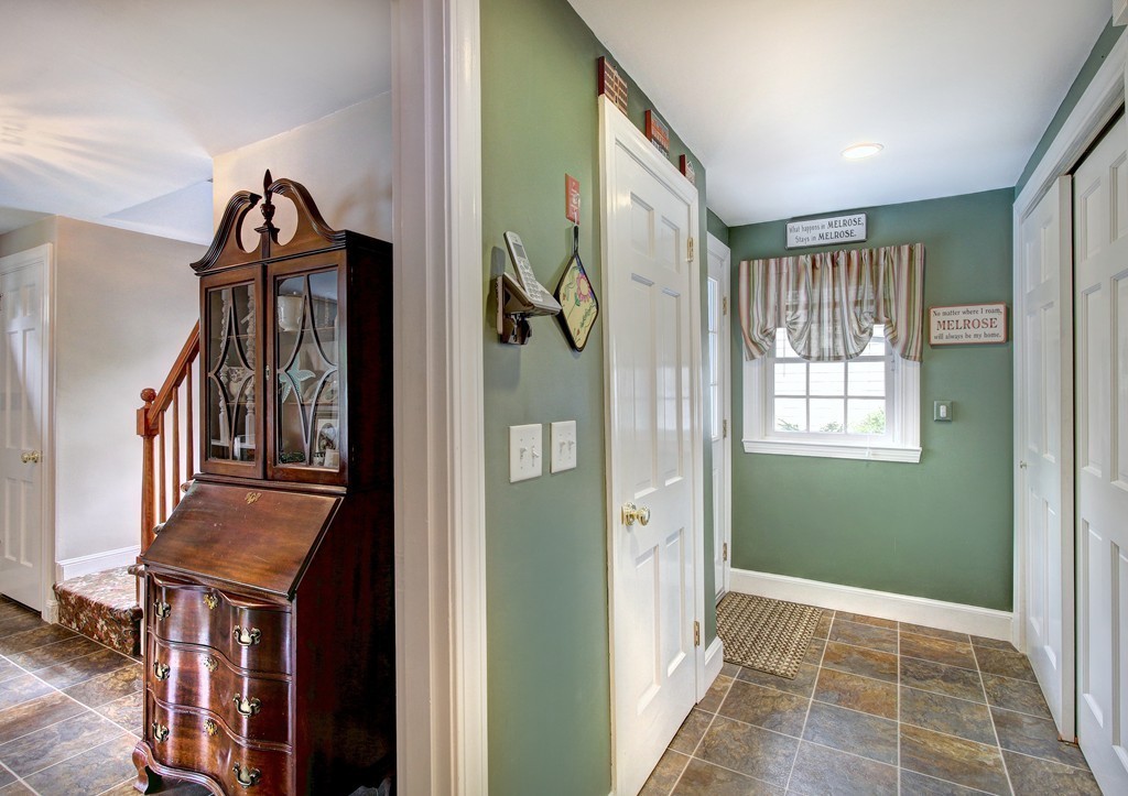 198 Boston Rock Road Melrose, MA 02176 - Photo 8 of 25 Gallery Image 8