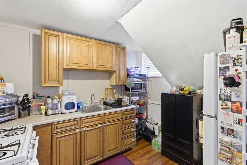442 Hope Street Fall River, MA 02721 - Photo 20 of 34