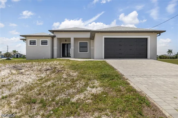$275,000 | 4304 Jacaranda Parkway West, Cape Coral, FL 33993