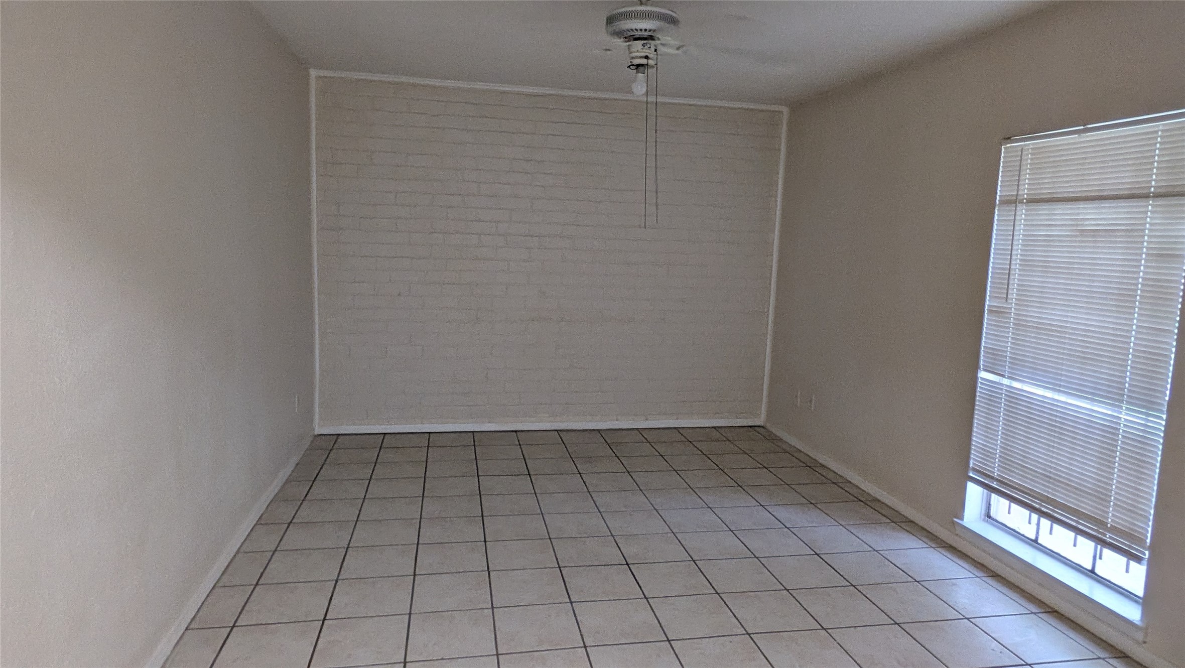 7445 Cook Road Houston, TX 77072 - Photo 3 of 8 Gallery Image 3